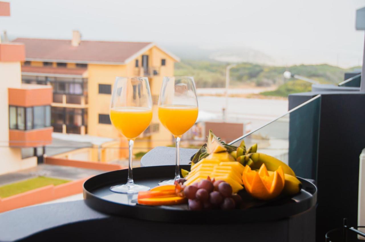 Pedrogao Guesthouse Exterior photo A mimosa cocktail